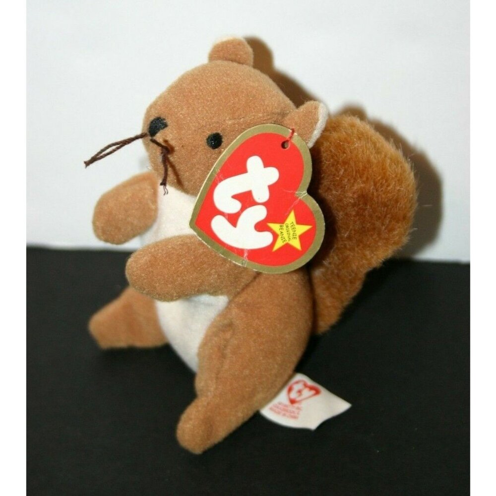 TY Beanie Baby Nuts Squirrel 1997 Mcdonalds brown 4114 teenie